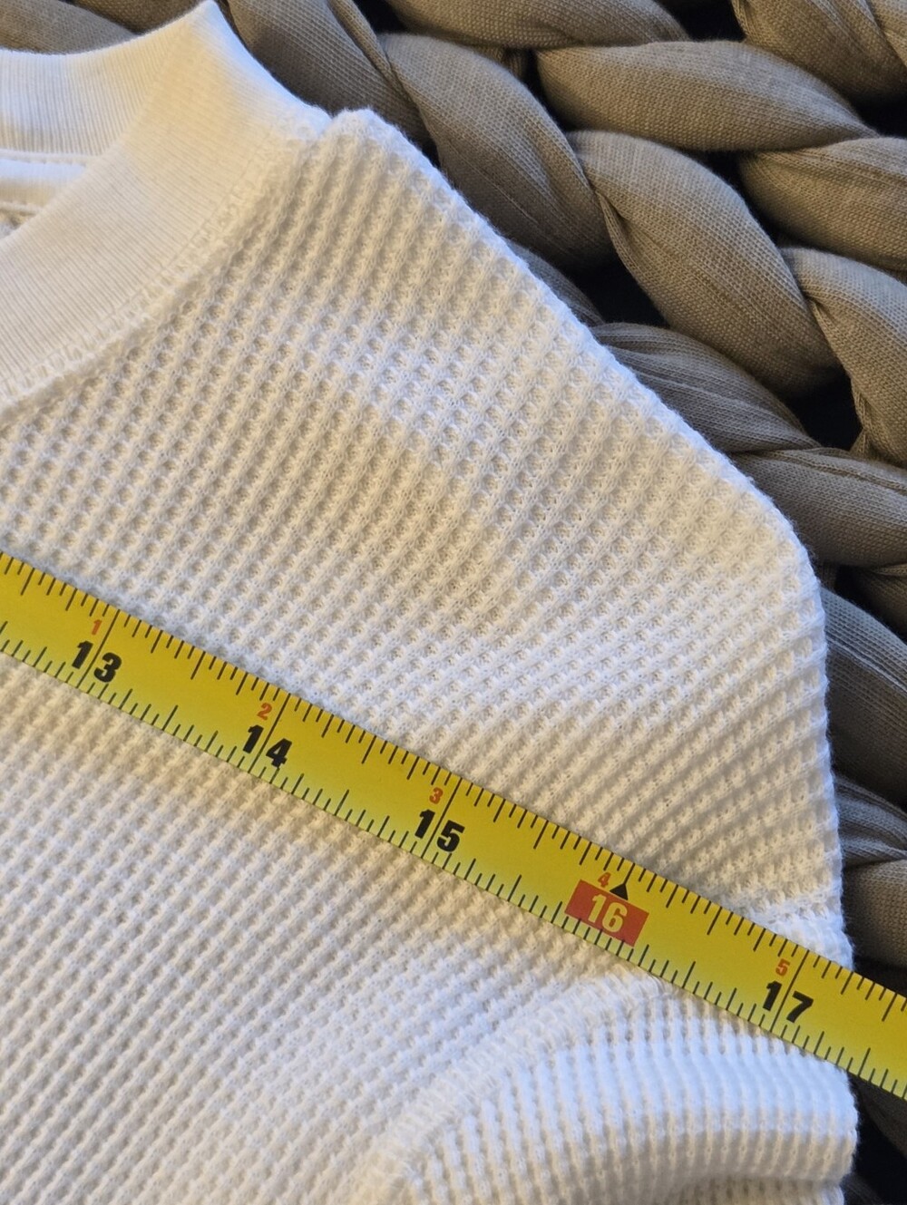 Uniqlo Men's Waffle Crew Neck Shirt Long Sleeve White Small Cotton Blend - Picture 4 of 6